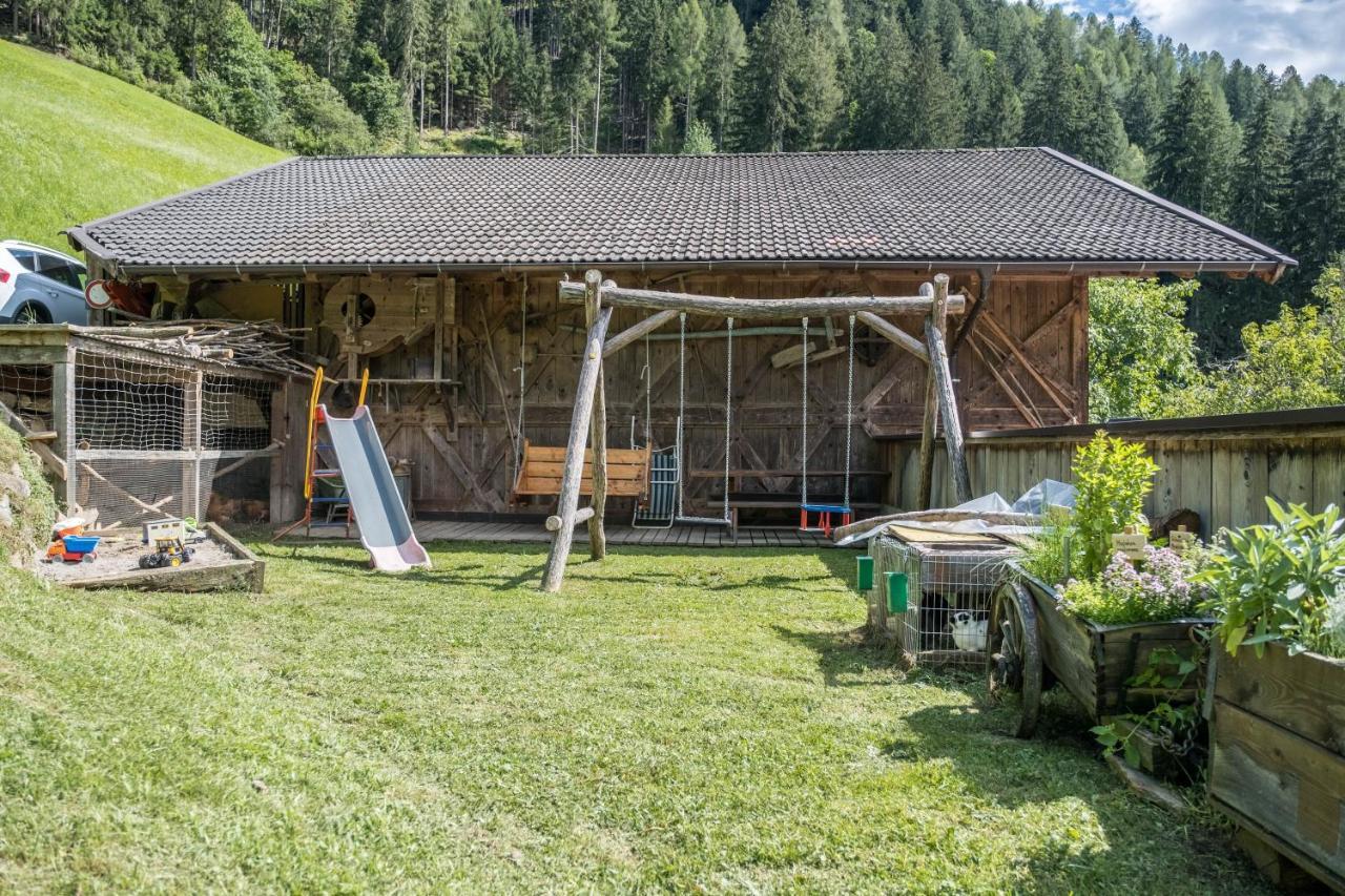 Hofschenke Pfeiftal - Bergwiese San Martino In Passiria  Zewnętrze zdjęcie